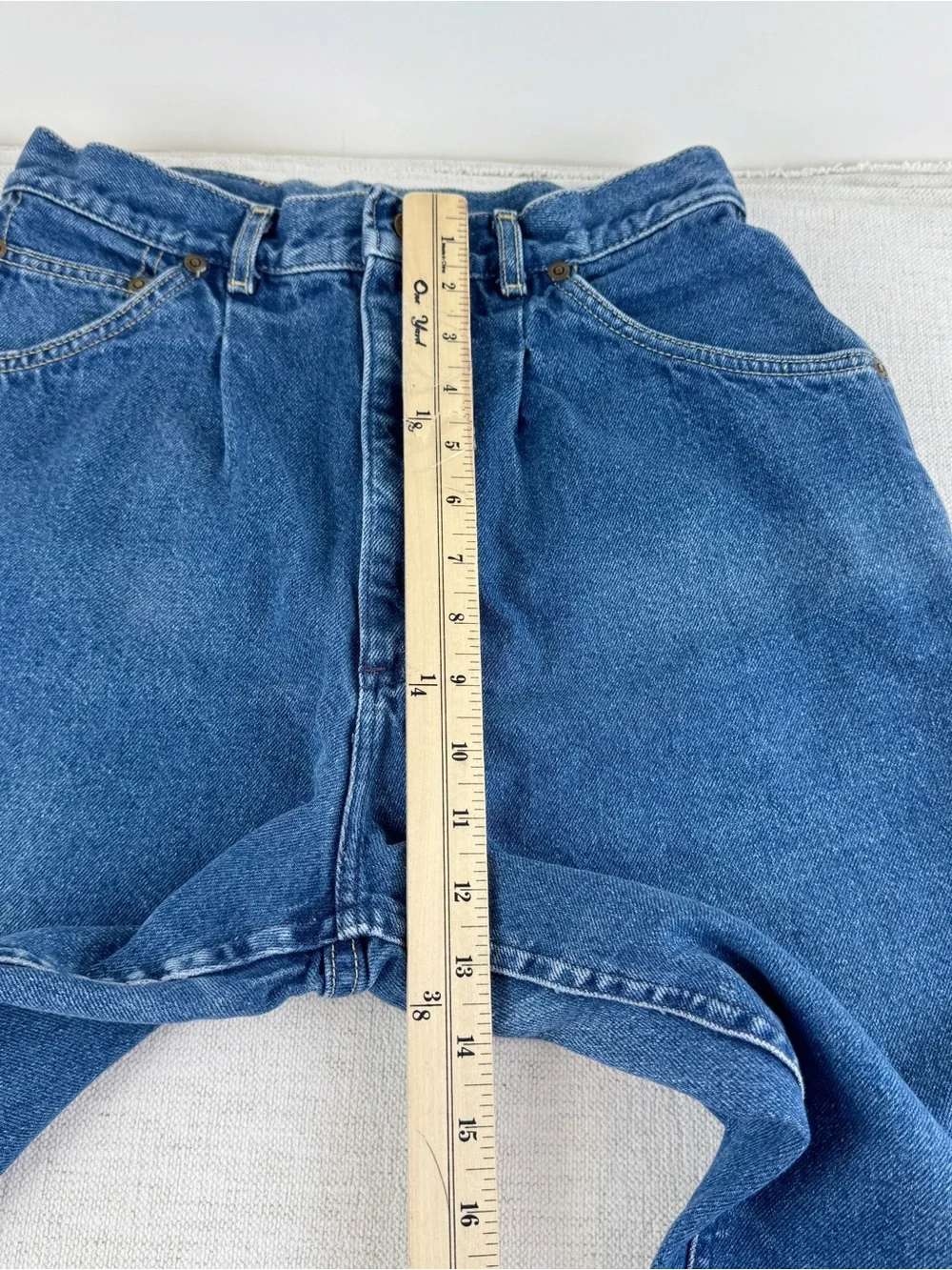 Lee high rise mom jeans pleated front Made in USA Vintage size 12 medium wash - Picture 6 of 16